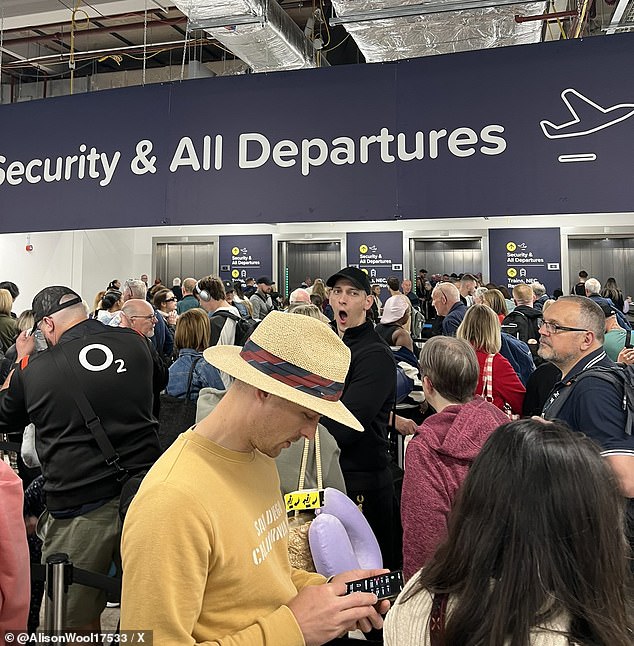 Massive Queues at Birmingham Airport Amid Confusion Over New Liquid Rules and 3D Scanners