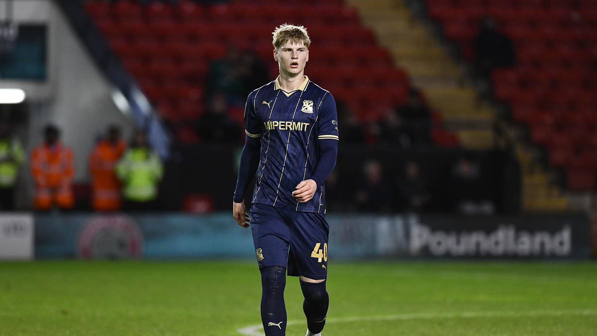 Middlesbrough Seals Deal for Swindon Wonderkid Harley Hunt, Premier League Clubs Miss Out on Rising Star’s Transfer