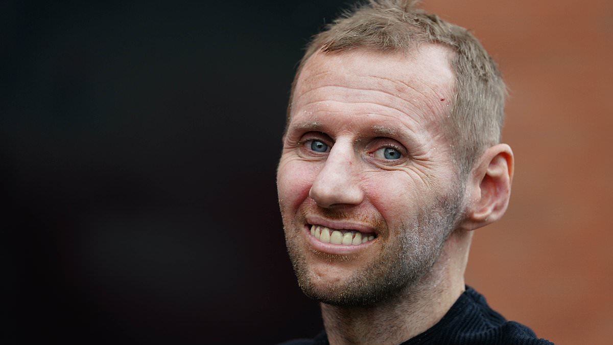 Rob Burrow’s Funeral Draws Emotional Tributes as Leeds Rhinos Legend Is Laid to Rest Amidst Public Mourning in Pontefract