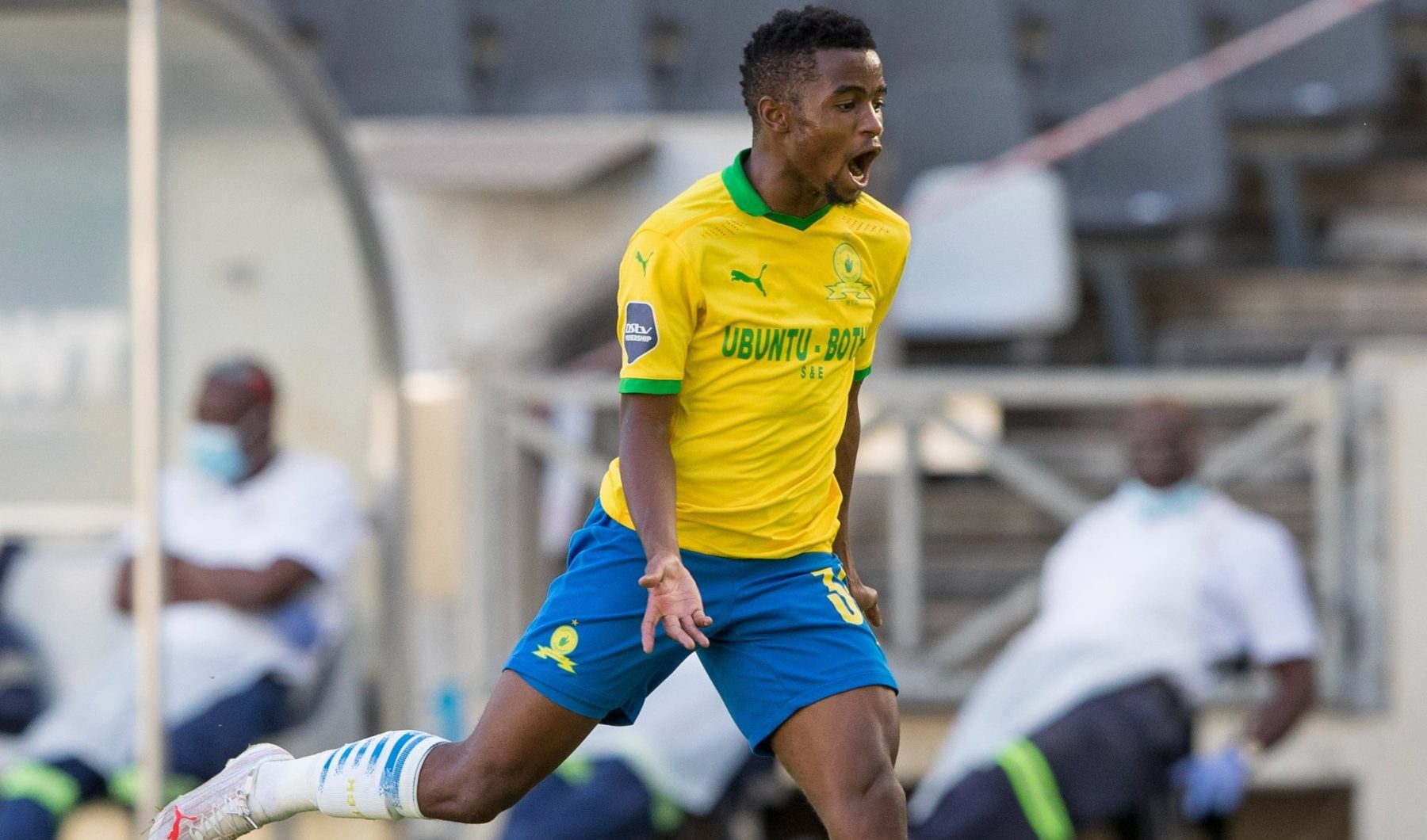 Mamelodi Sundowns Parts Ways with Promise Mkhuma, Leaving the Club as a Free Agent Amidst Squad Overhaul in Tshwane